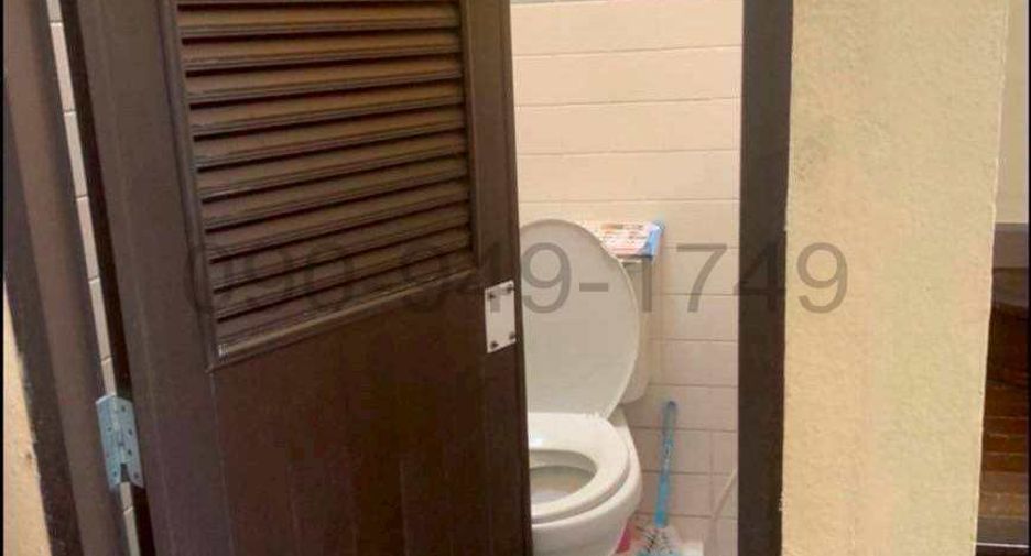 For rent 2 bedrooms townhouse in Bang Bon, Bangkok
