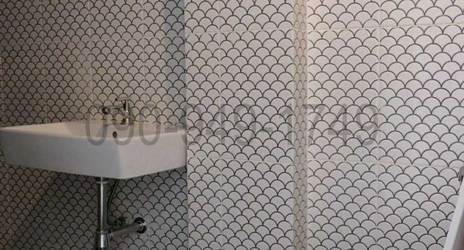For rent 3 bedrooms retail Space in Bang Kapi, Bangkok