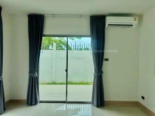 For rent 3 bedrooms house in Mueang Chon Buri, Chonburi