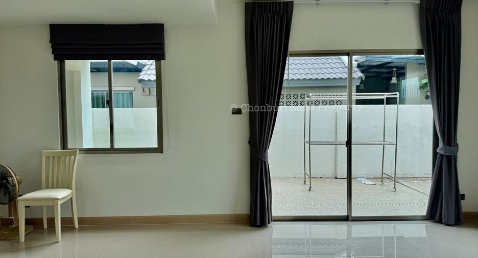 For rent 3 bedrooms house in Mueang Chon Buri, Chonburi