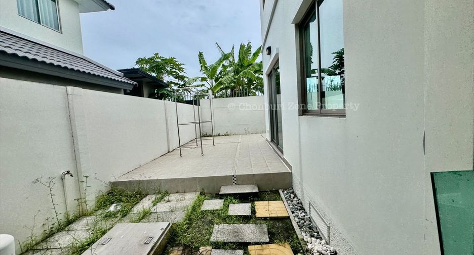 For rent 3 bedrooms house in Mueang Chon Buri, Chonburi