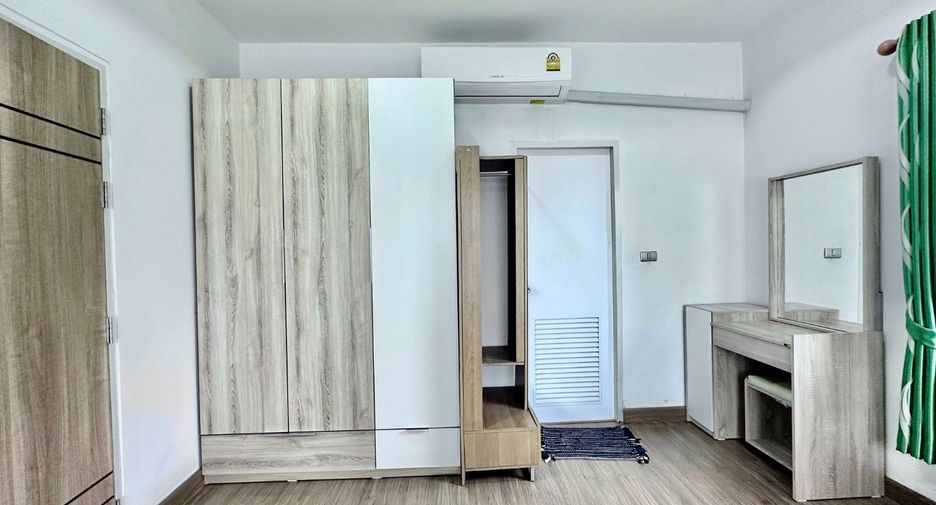 For sale 3 bedrooms house in Si Racha, Chonburi