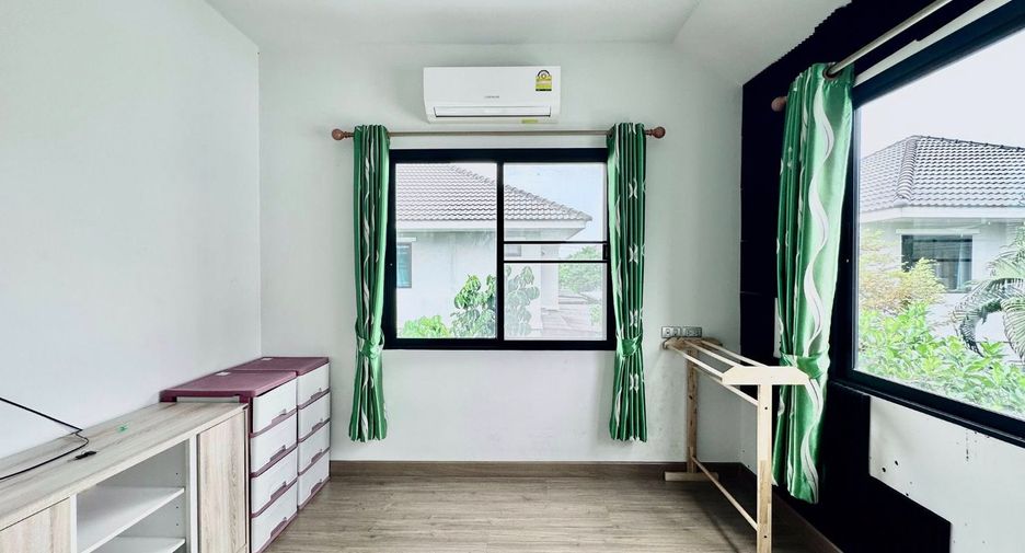For sale 3 bedrooms house in Si Racha, Chonburi