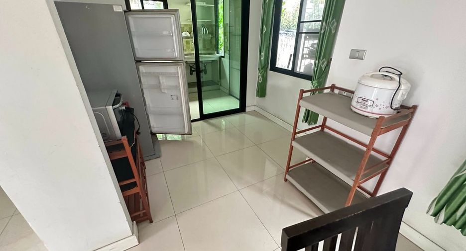 For sale 3 bedrooms house in Si Racha, Chonburi