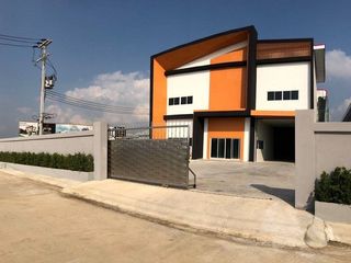 For rent そして for sale 3 Beds warehouse in Krathum Baen, Samut Sakhon