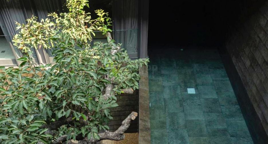 For sale 4 bedrooms house in Chatuchak, Bangkok