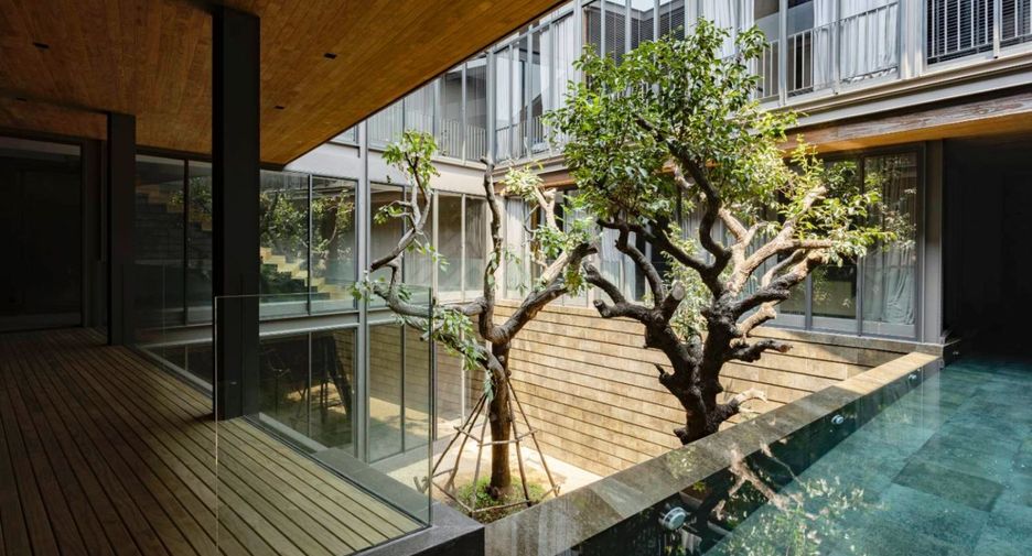 For sale 4 bedrooms house in Chatuchak, Bangkok