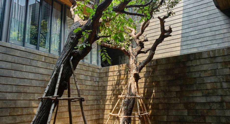 For sale 4 bedrooms house in Chatuchak, Bangkok