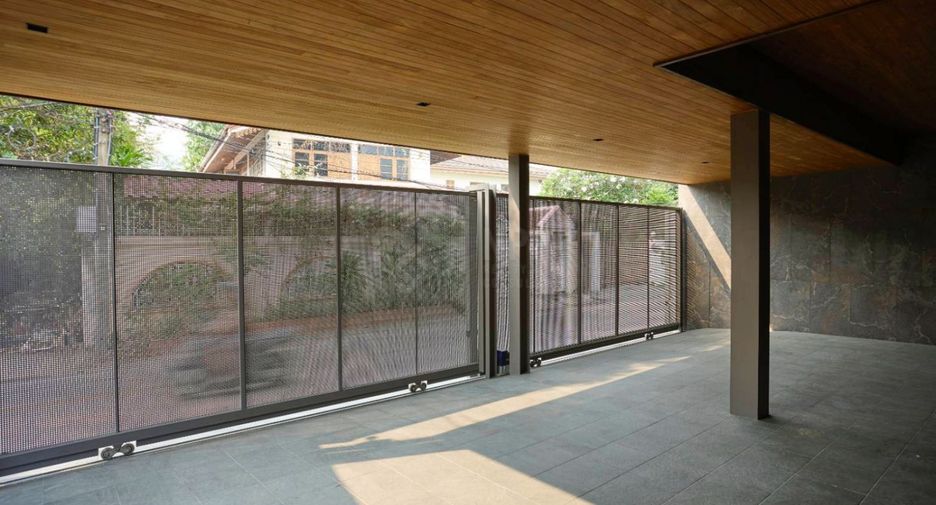 For sale 4 bedrooms house in Chatuchak, Bangkok