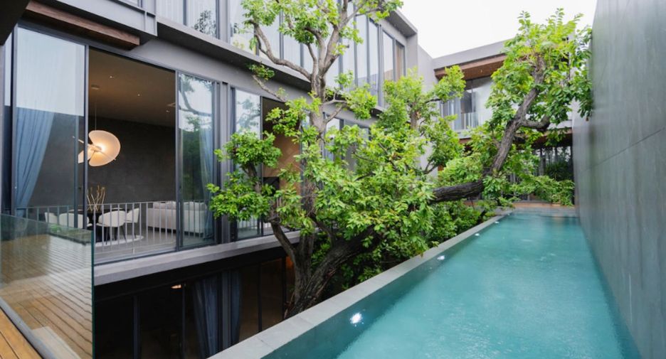 À vendre 5 chambres maison à Lat Phrao, Bangkok