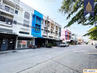 For sale 3 bed townhouse in Bang Bua Thong, Nonthaburi