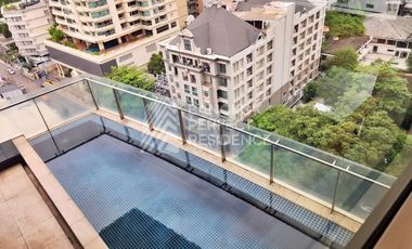 For sale 3 bedrooms condo in Khlong Toei, Bangkok