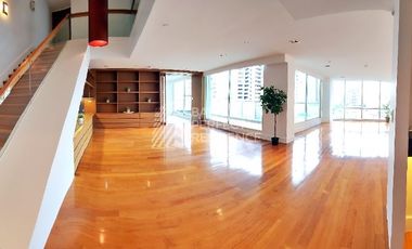 For sale 3 bedrooms condo in Khlong Toei, Bangkok