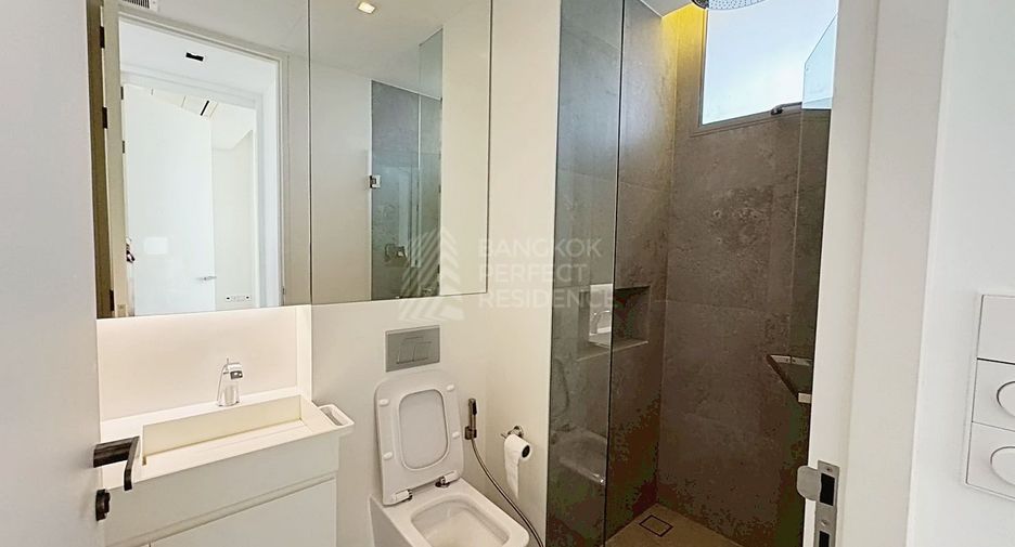 For sale 2 bedrooms condo in Khlong Toei, Bangkok