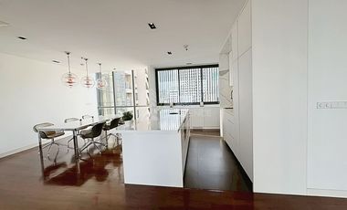 For sale 2 bedrooms condo in Khlong Toei, Bangkok