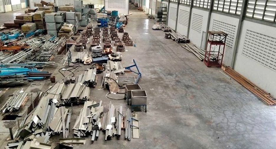 For sale 10 bedrooms warehouse in Bo Thong, Chonburi