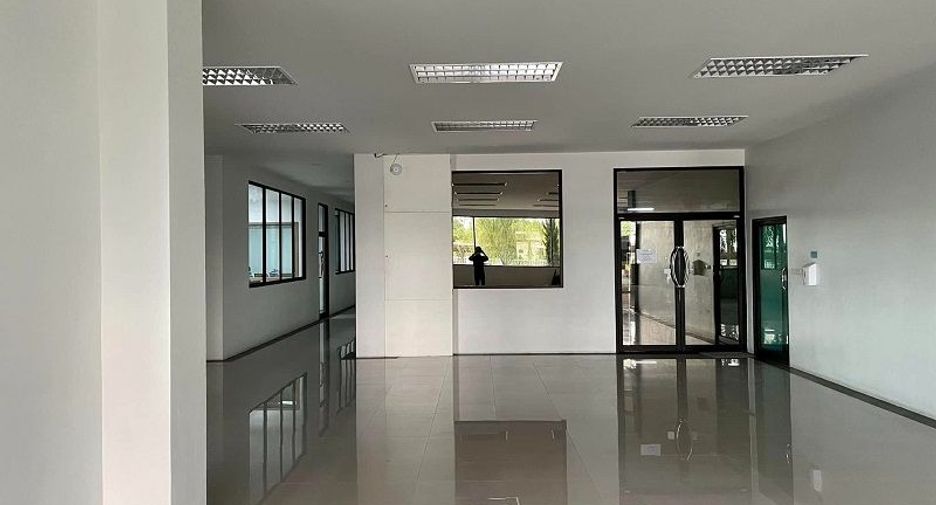 For sale 10 bedrooms warehouse in Bo Thong, Chonburi