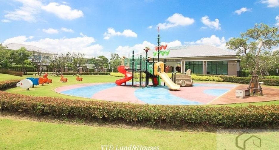 For sale 4 bedrooms house in Thawi Watthana, Bangkok