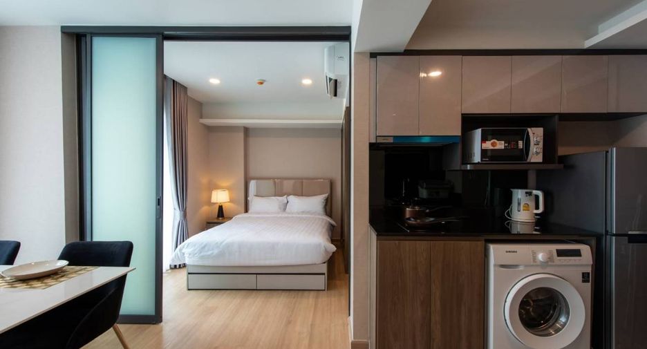 For rent and for sale 2 bedrooms condo in Huai Khwang, Bangkok