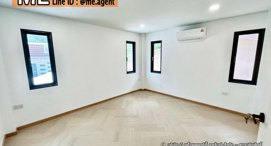 For sale 3 bedrooms house in Suan Luang, Bangkok