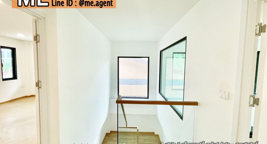 For sale 3 bedrooms house in Suan Luang, Bangkok