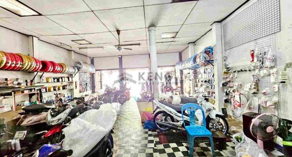 For sale 3 ベッドルーム retail Space in Mueang Chiang Mai, Chiang Mai