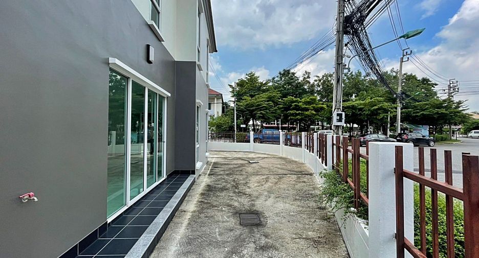 出租 3 卧室 独立屋 在 Phra Pradaeng, Samut Prakan