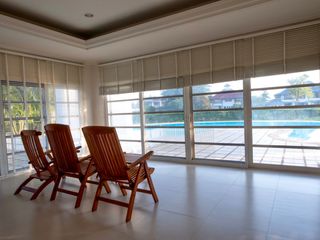 À louer 5 chambres maison à Bang Phli, Samut Prakan
