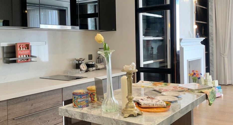 Condo en alquiler y en venta de 2 habitaciones en Pathum Wan, Bangkok