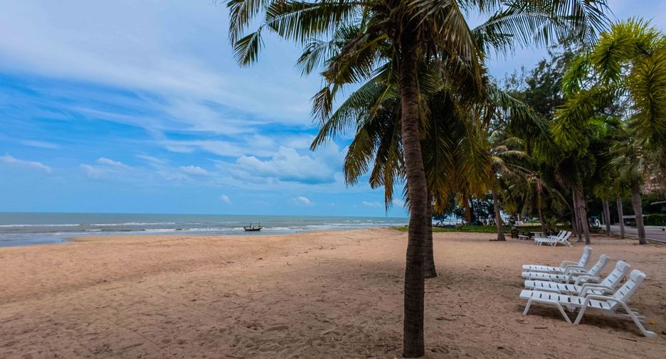 For sale 2 bedrooms condo in Cha Am, Phetchaburi