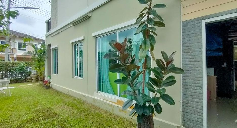 For rent 3 bedrooms house in San Kamphaeng, Chiang Mai