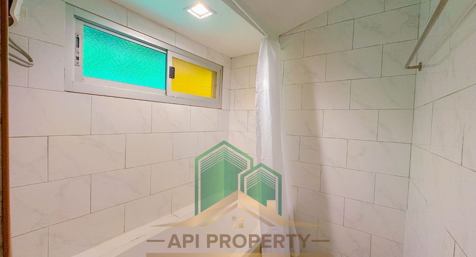 For sale 28 bedrooms villa in Mueang Chiang Mai, Chiang Mai