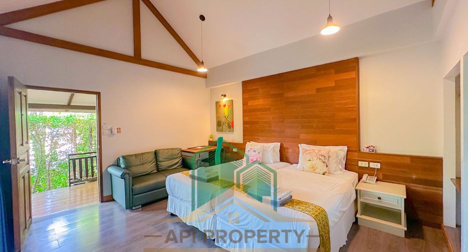 For sale 28 bedrooms villa in Mueang Chiang Mai, Chiang Mai