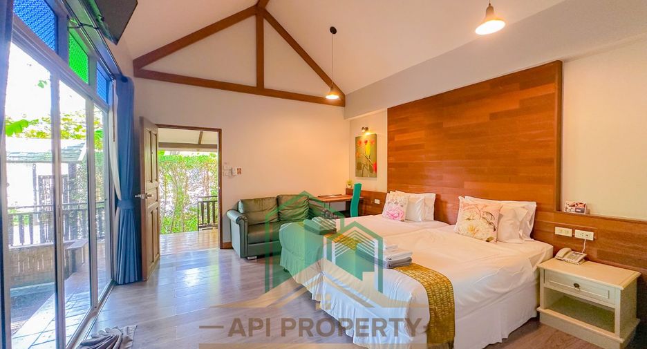 For sale 28 bedrooms villa in Mueang Chiang Mai, Chiang Mai