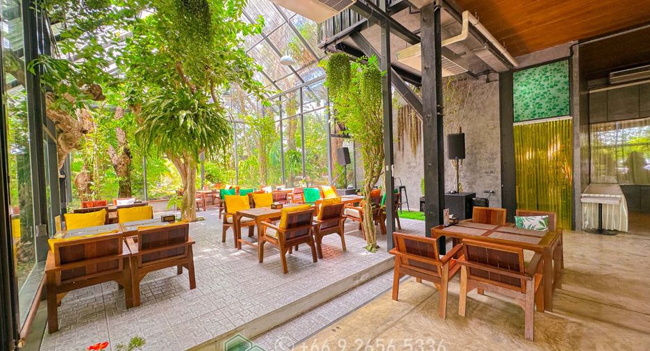 For sale 28 bedrooms villa in Mueang Chiang Mai, Chiang Mai