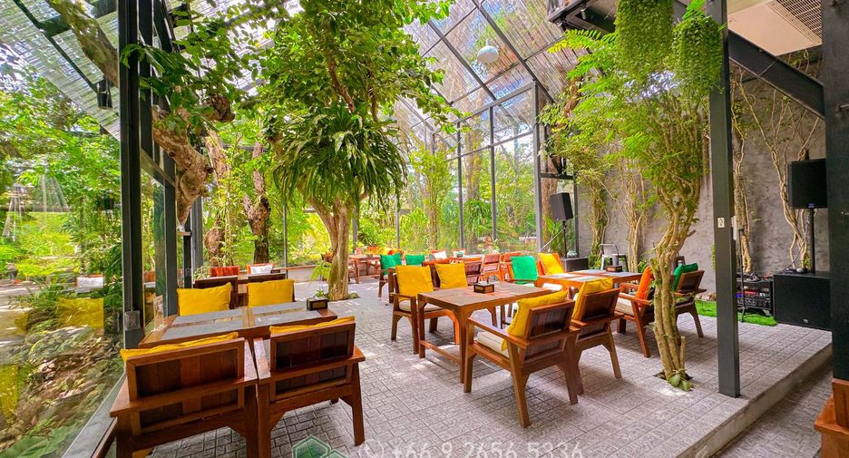 For sale 28 bedrooms villa in Mueang Chiang Mai, Chiang Mai