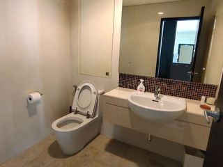 For sale 3 bedrooms condo in Khlong Toei, Bangkok