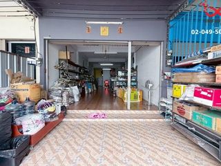 For sale 2 bed retail Space in Mueang Samut Sakhon, Samut Sakhon