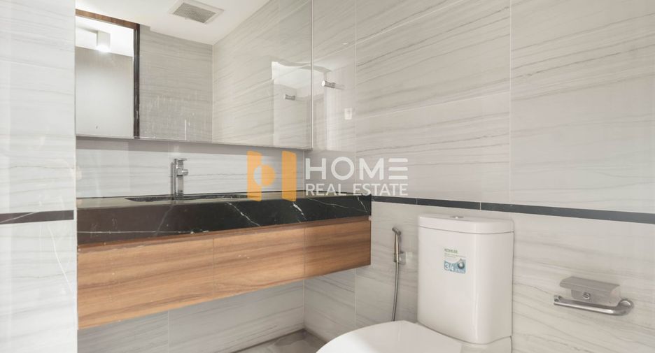 For sale 5 ベッドルーム townhouse in Suan Luang, Bangkok