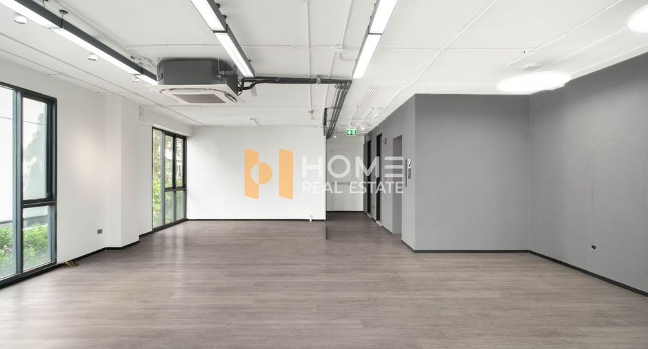 For sale 5 ベッドルーム townhouse in Suan Luang, Bangkok