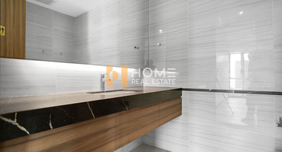 For sale 5 ベッドルーム townhouse in Suan Luang, Bangkok