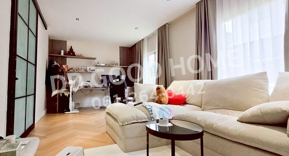 For sale 3 bedrooms house in Nong Khaem, Bangkok