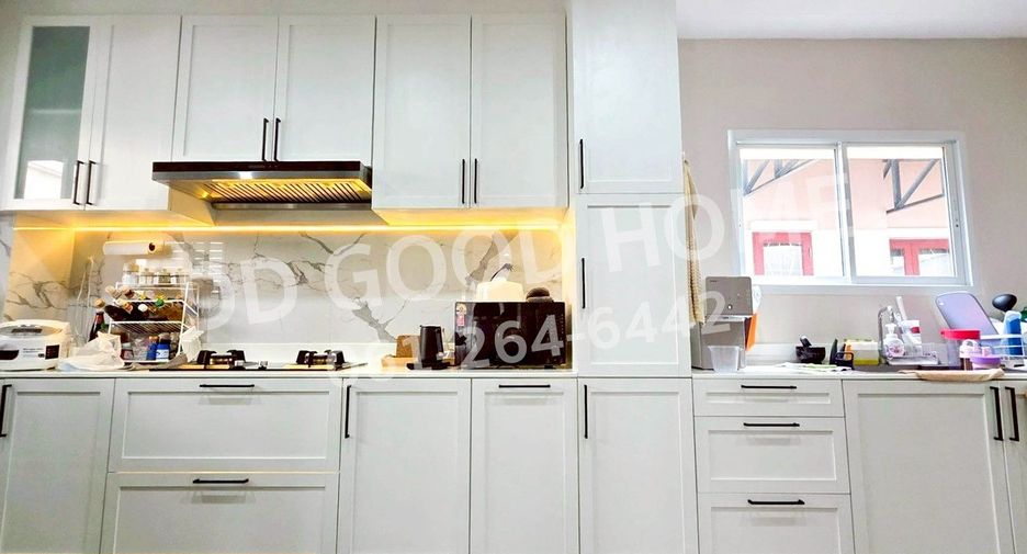 For sale 3 bedrooms house in Nong Khaem, Bangkok