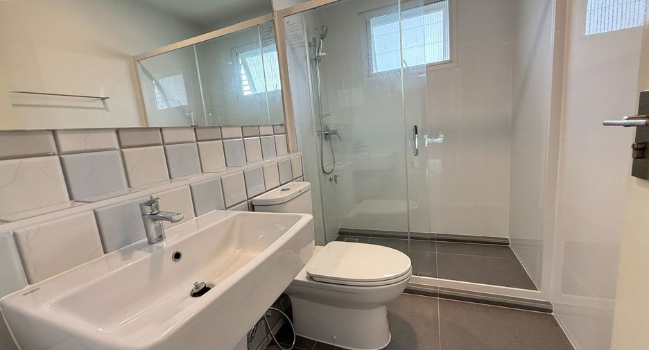 Casa en venta de 3 habitaciones en Phra Nakhon Si Ayutthaya, Phra Nakhon Si Ayutthaya