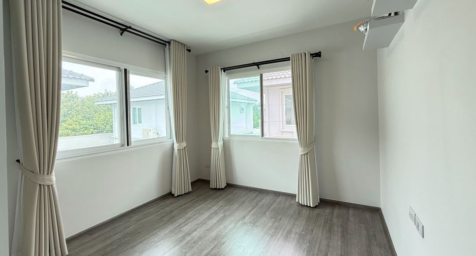Casa en venta de 3 habitaciones en Phra Nakhon Si Ayutthaya, Phra Nakhon Si Ayutthaya