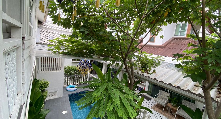 For rent 4 bedrooms house in Mueang Chiang Mai, Chiang Mai