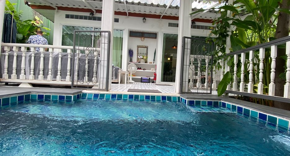 For rent 4 bedrooms house in Mueang Chiang Mai, Chiang Mai