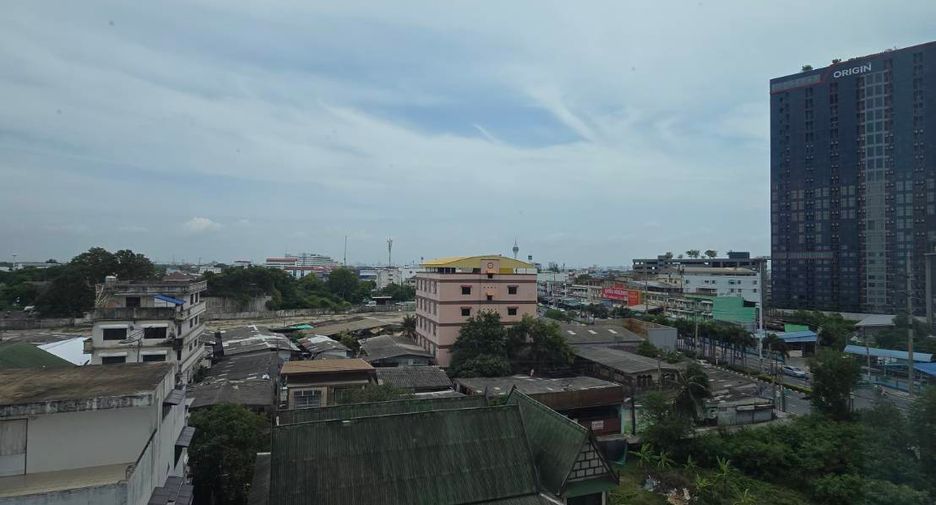 For sale 1 bed condo in Mueang Samut Prakan, Samut Prakan