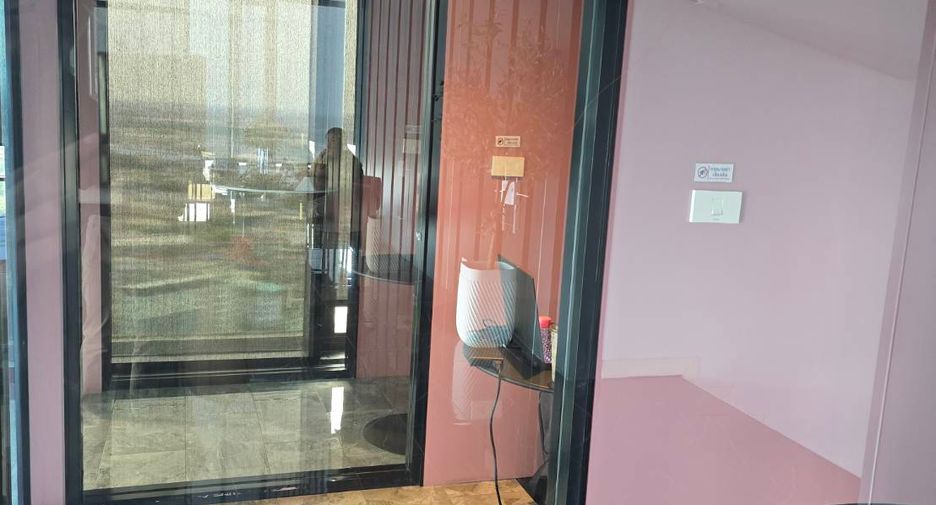 For sale 1 bed condo in Mueang Samut Prakan, Samut Prakan