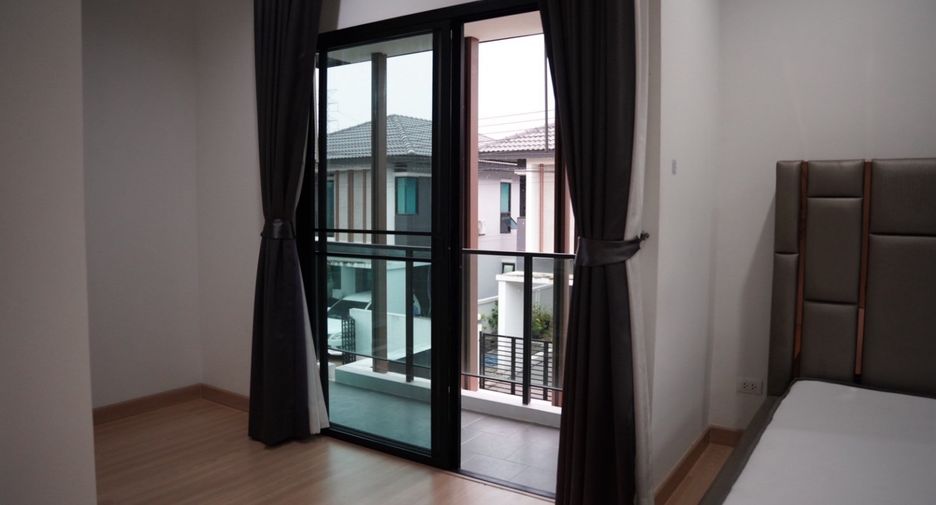 出租 3 卧室 独立屋 在 Lam Luk Ka, Pathum Thani